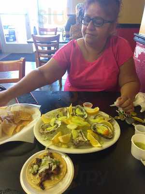 La Fonda Taqueria Y Mariscos
