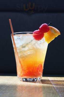 The Wise Restaurant & Bar