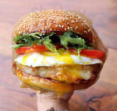 Roam Artisan Burgers