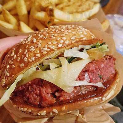 Roam Artisan Burgers