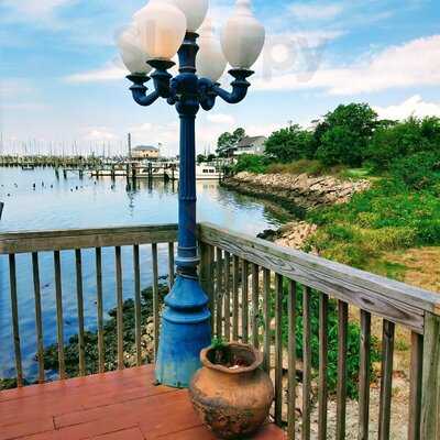 Willoughby By The Bay