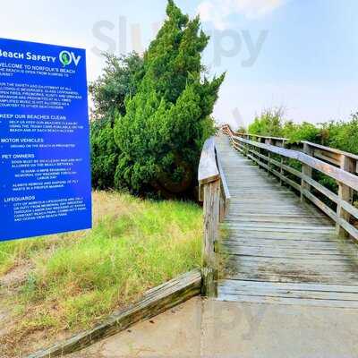 Willoughby By The Bay