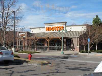 Hooters