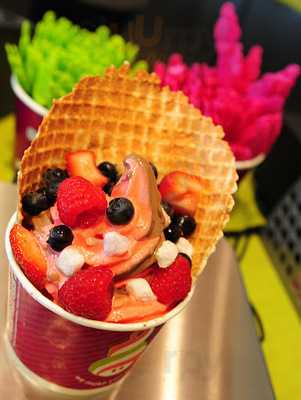 Menchie's Frozen Yogurt
