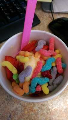 Menchie's Frozen Yogurt