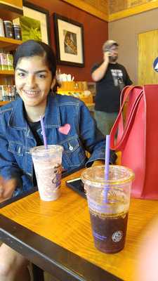 The Coffee Bean & Tea Leaf