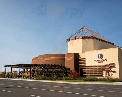 Three Peaks Restaurant