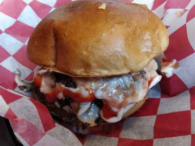 Zo's Good Burger - New Center Detroit