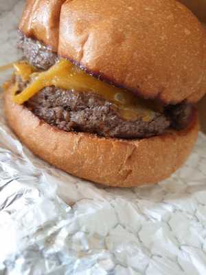 The Club: Burgers & Sandwiches