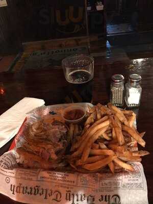 Connolly's Irish Pub