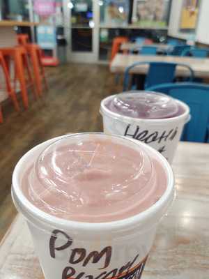 Tropical Smoothie Cafe