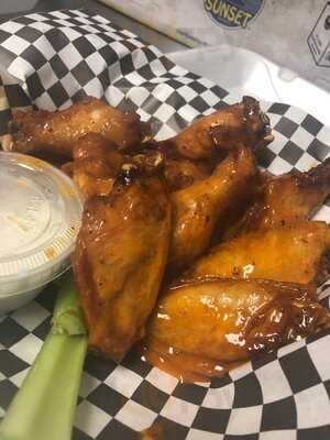 Federal Burgers And Wings