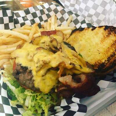 Federal Burgers And Wings