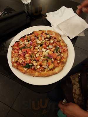 Metro Pizzeria & Restaurant