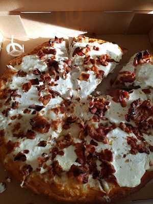 Metro Pizzeria & Restaurant