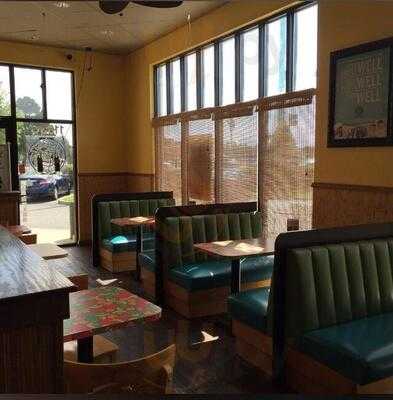 Tropical Smoothie Cafe