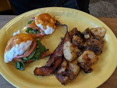 L’acajou Bakery & Cafe