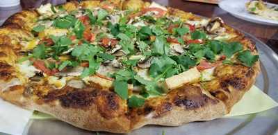 Dean's Thai Curry Pizza