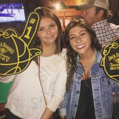 Rooster's Bar & Grill