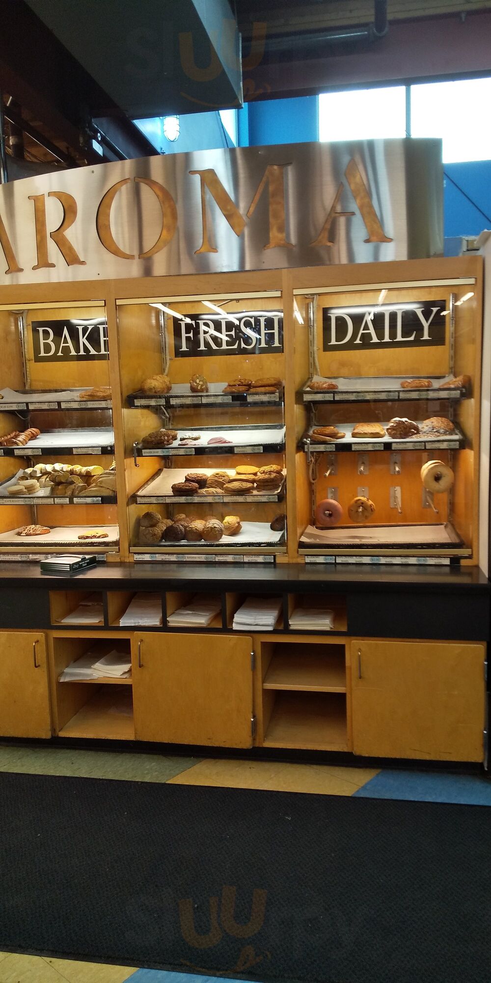 L'aroma Bakery & Deli