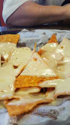 Momma Goldberg's Deli