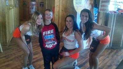 Hooters