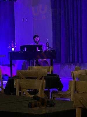 Brook Highland Bar And Grill