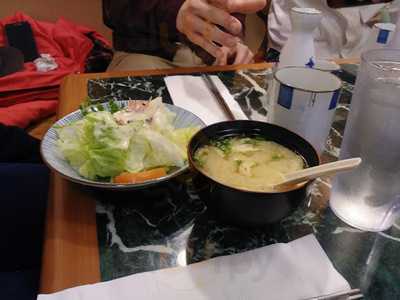 Flying Fish Sushi Bar And Grill