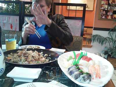 Flying Fish Sushi Bar And Grill