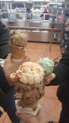 Braum's Ice Cream And Burger Restaurant