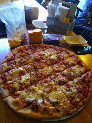 Macaluso's Roadhouse