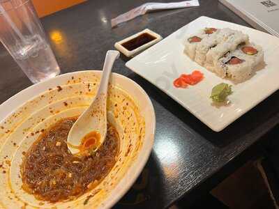 Jimmy's Chinese And Sushi Restaurant