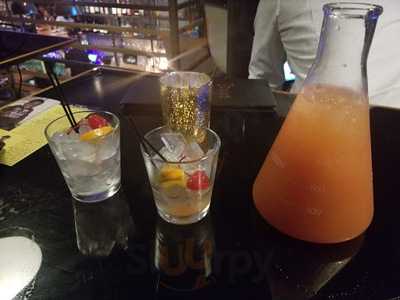 Real Hamburger & Bar