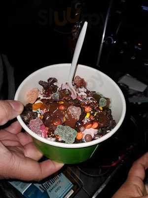 Sweetfrog Premium Frozen Yogurt