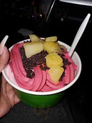 Sweetfrog Premium Frozen Yogurt