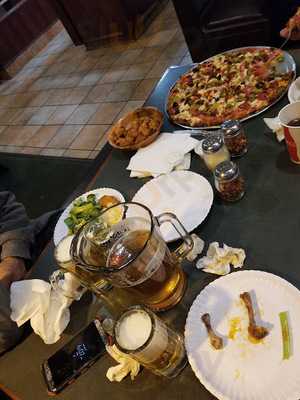 Rusty's Pizza Parlor