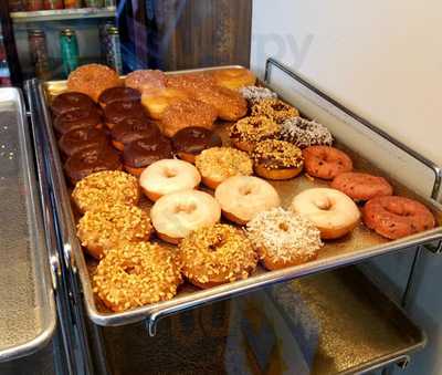 Golden Gate Donuts