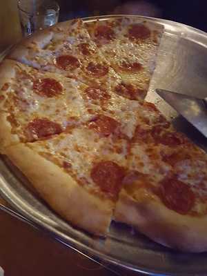 Medi's Pizza Pasta & Pints