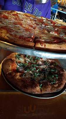 Medi's Pizza Pasta & Pints