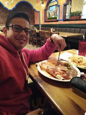 Los Bravos Mexican Restaurant