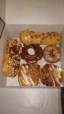 College Coffee And Donuts