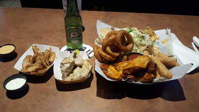 Buffalo Wild Wings Grill & Bar