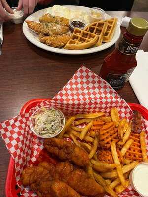 Coyote's Adobe Cafe & Bar