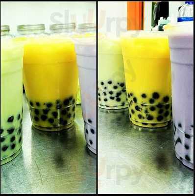 Lola's Frozen Yogurt