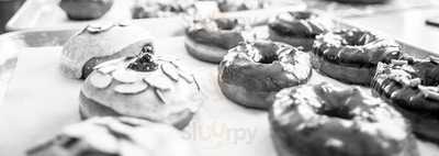 Dipper Donuts
