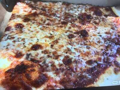 Stellas Pizzeria & Restaurant