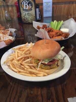 B's Restaurant & Sports Pub