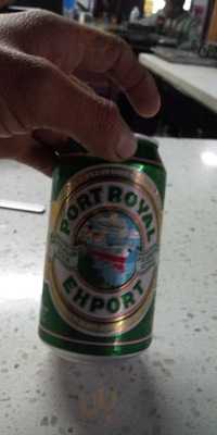 Maya Sports Bar And Grill