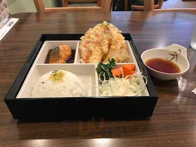 Sakura Japanese Restaurant