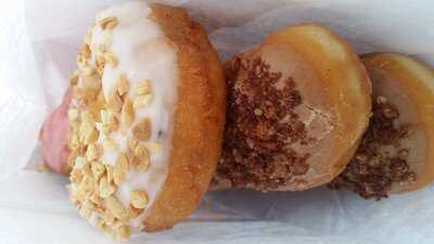 Tonallis Doughnuts & Cream